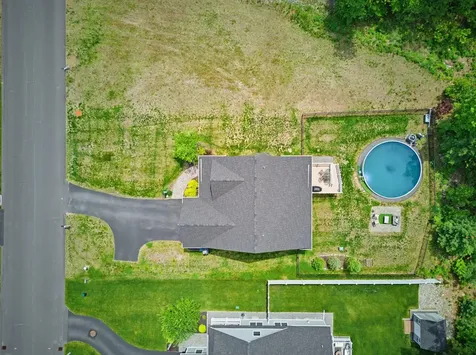 52 Calla Road Londonderry NH 03053
