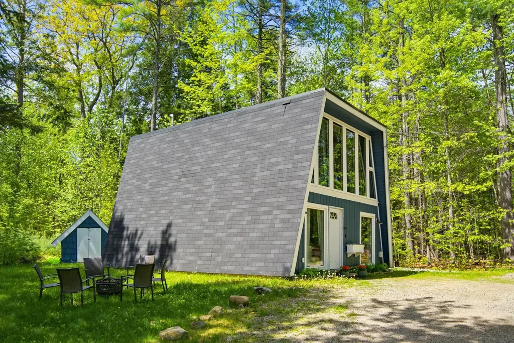 64 Dalton Drive Barnstead NH 03225