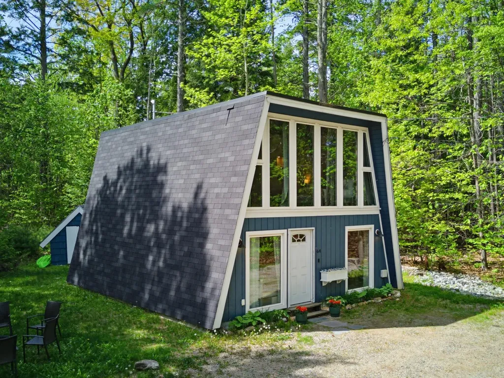 64 Dalton Drive Barnstead NH 03225
