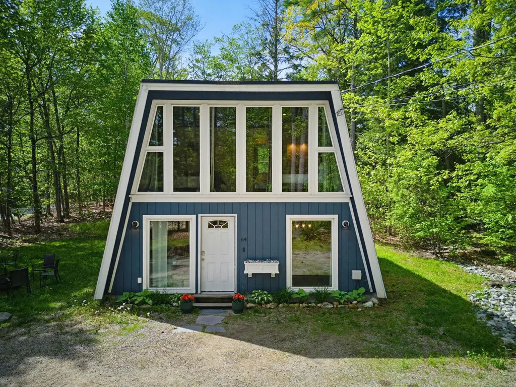 64 Dalton Drive Barnstead NH 03225