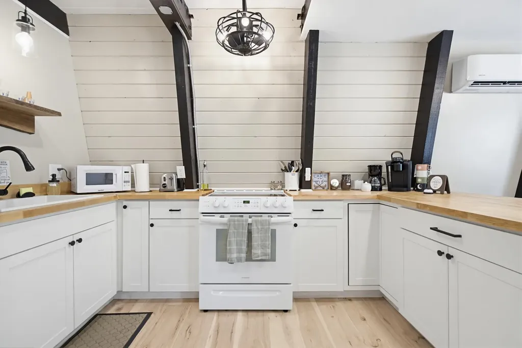 64 Dalton Drive Barnstead NH 03225