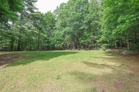 9 Northfield Road Amherst NH 03031