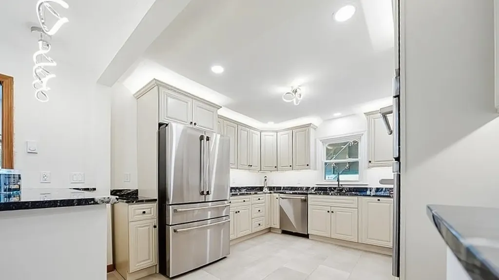 44 Sherwood Meadows Pembroke NH 03275