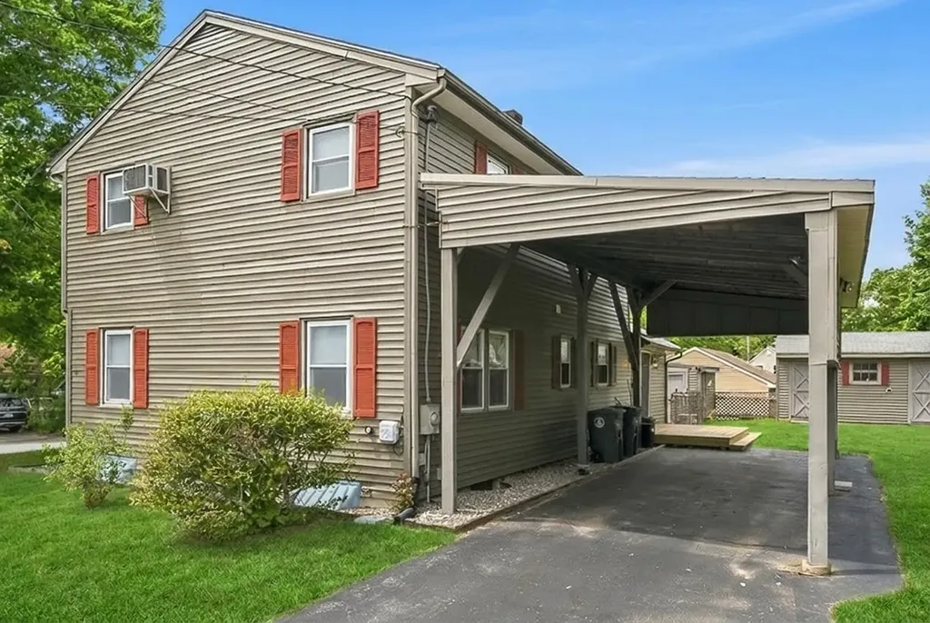 44 Sherwood Meadows Drive Pembroke NH 03275