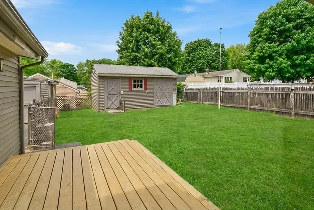 44 Sherwood Meadows Pembroke NH 03275