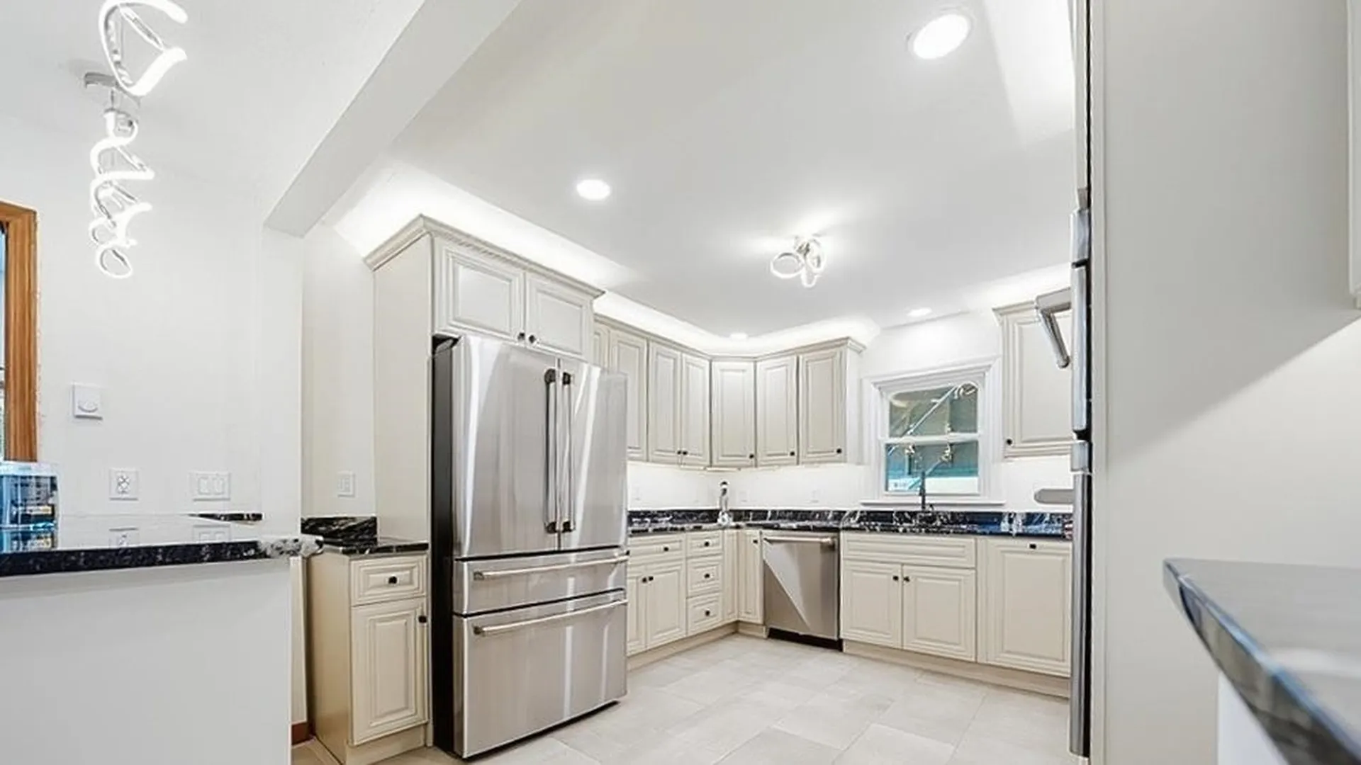 44 Sherwood Meadows Drive Pembroke NH 03275