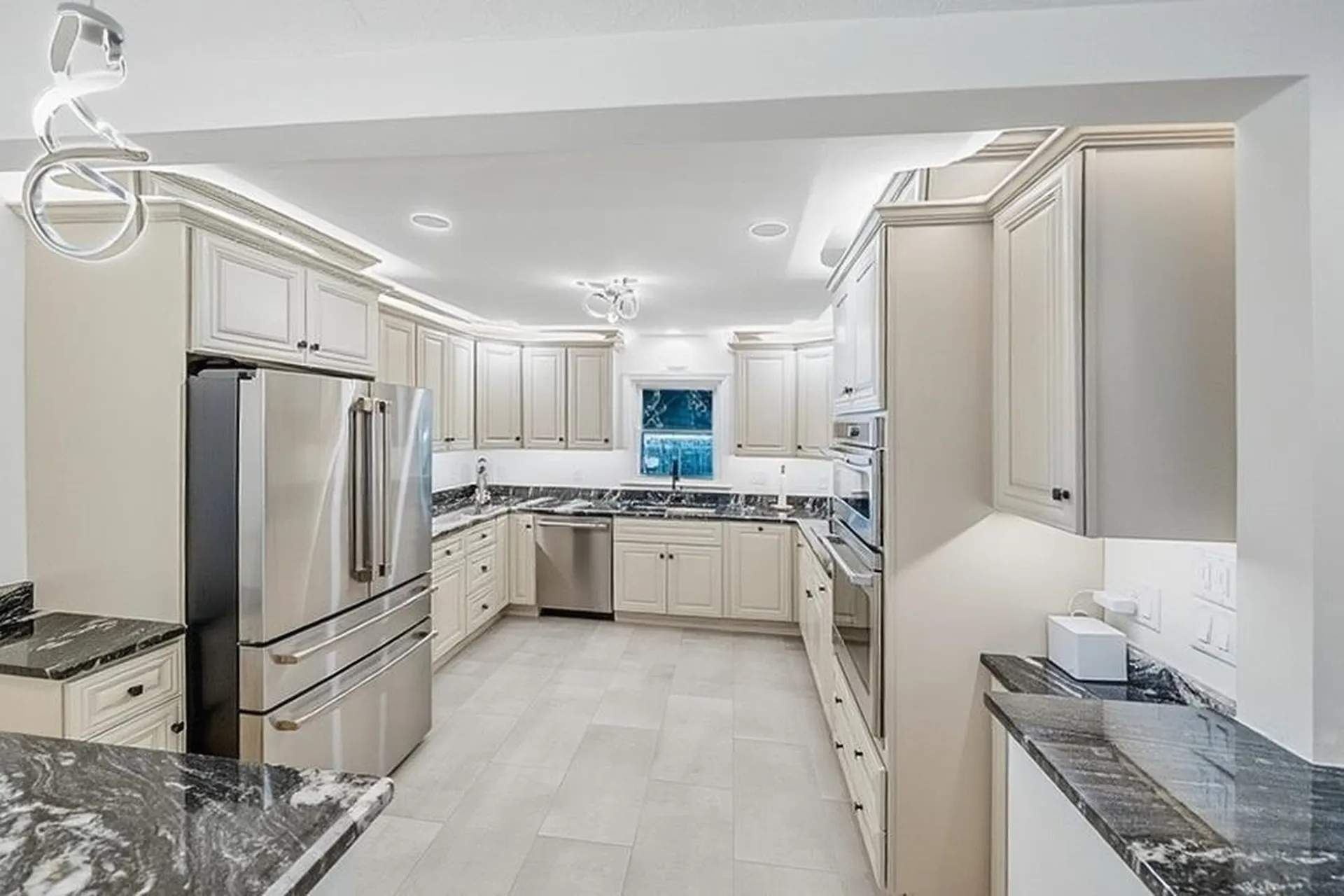 44 Sherwood Meadows Drive Pembroke NH 03275