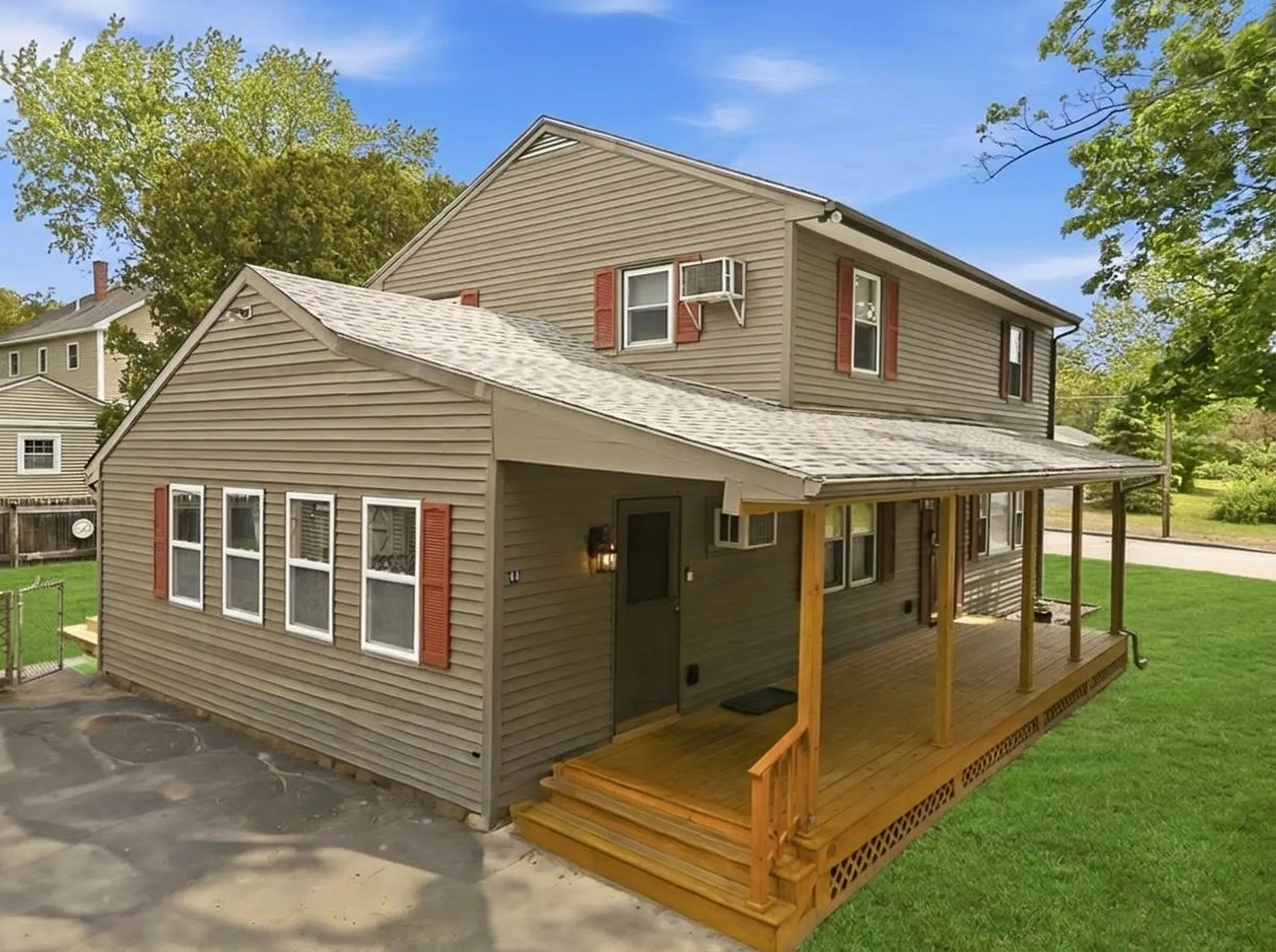 44 Sherwood Meadows Drive Pembroke NH 03275