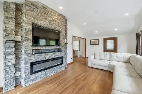 44 Sherwood Meadows Drive Pembroke NH 03275