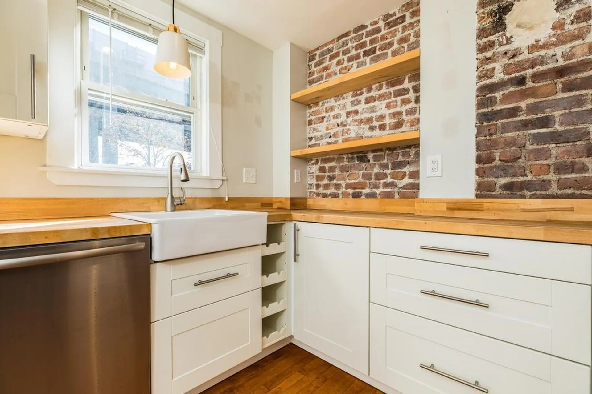 23 Concord Way Portsmouth NH 03801