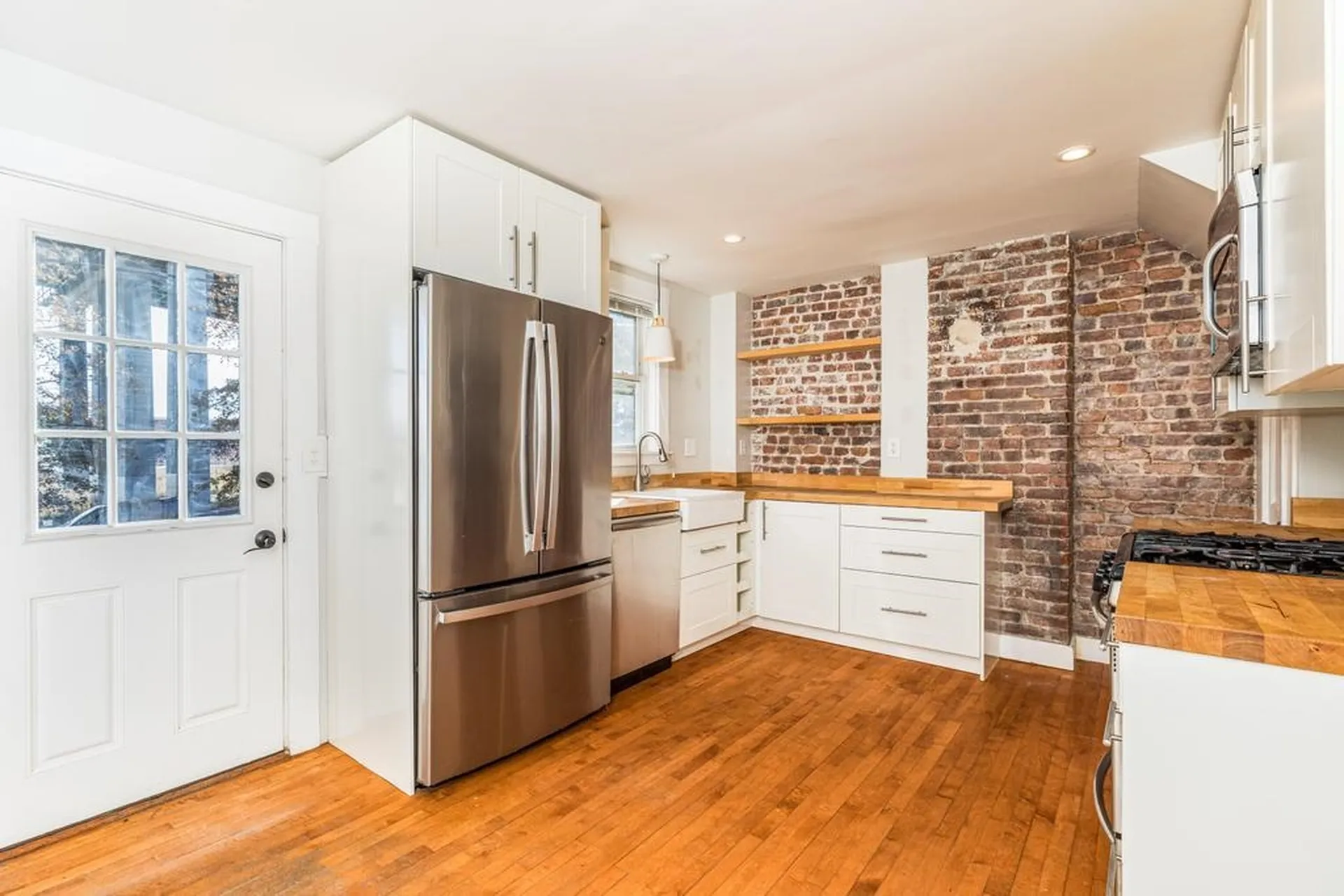 23 Concord Way Portsmouth NH 03801