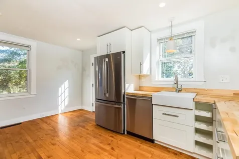23 Concord Way Portsmouth NH 03801