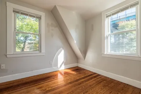 23 Concord Way Portsmouth NH 03801