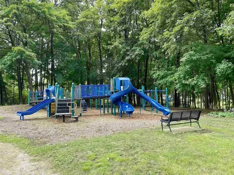 23 Concord Way Portsmouth NH 03801