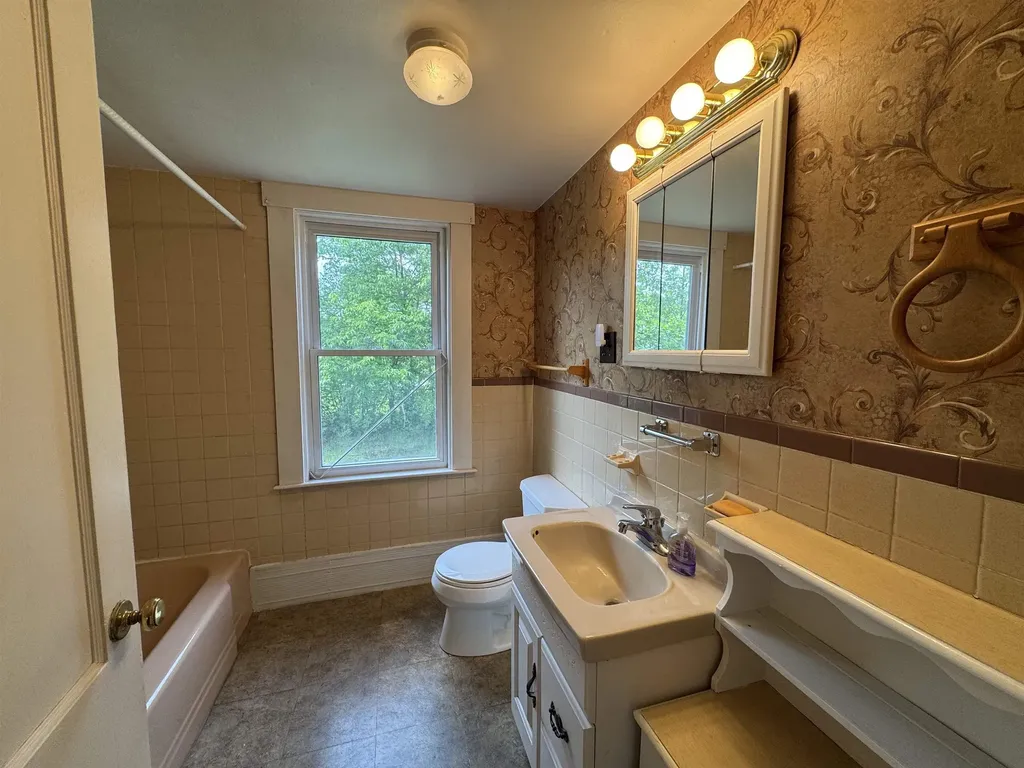 1 Circle Drive Boscawen NH 03303