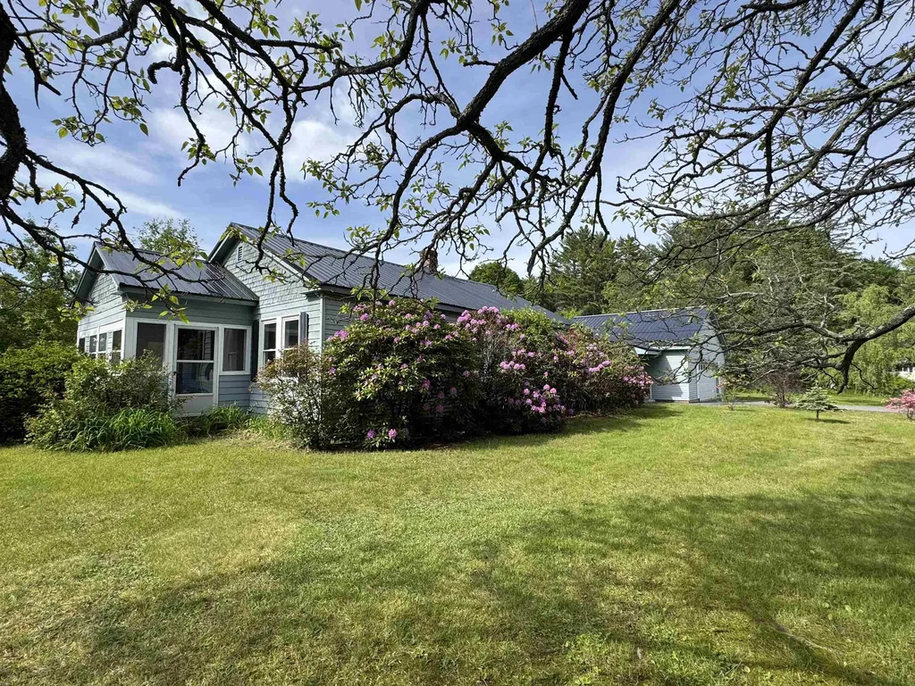 1 Circle Drive Boscawen NH 03303