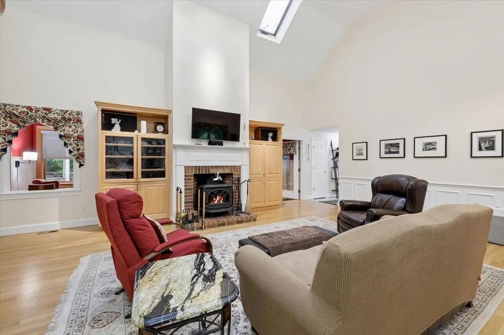 6 Acacia Street Merrimack NH 03054