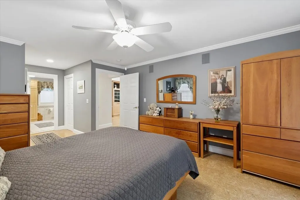 6 Acacia Street Merrimack NH 03054