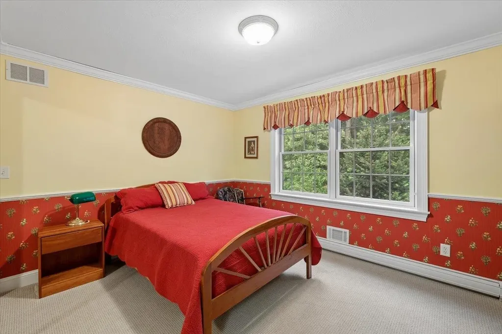 6 Acacia Street Merrimack NH 03054