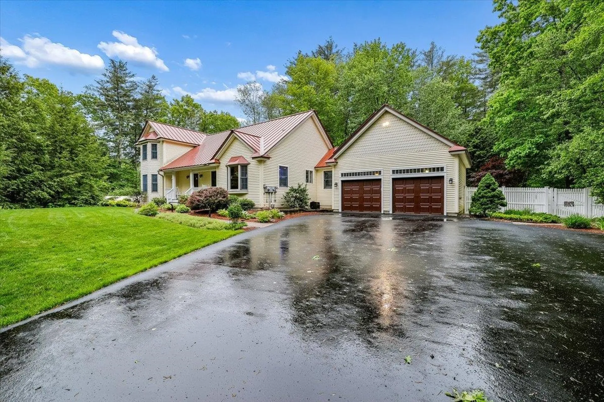 6 Acacia Street Merrimack NH 03054