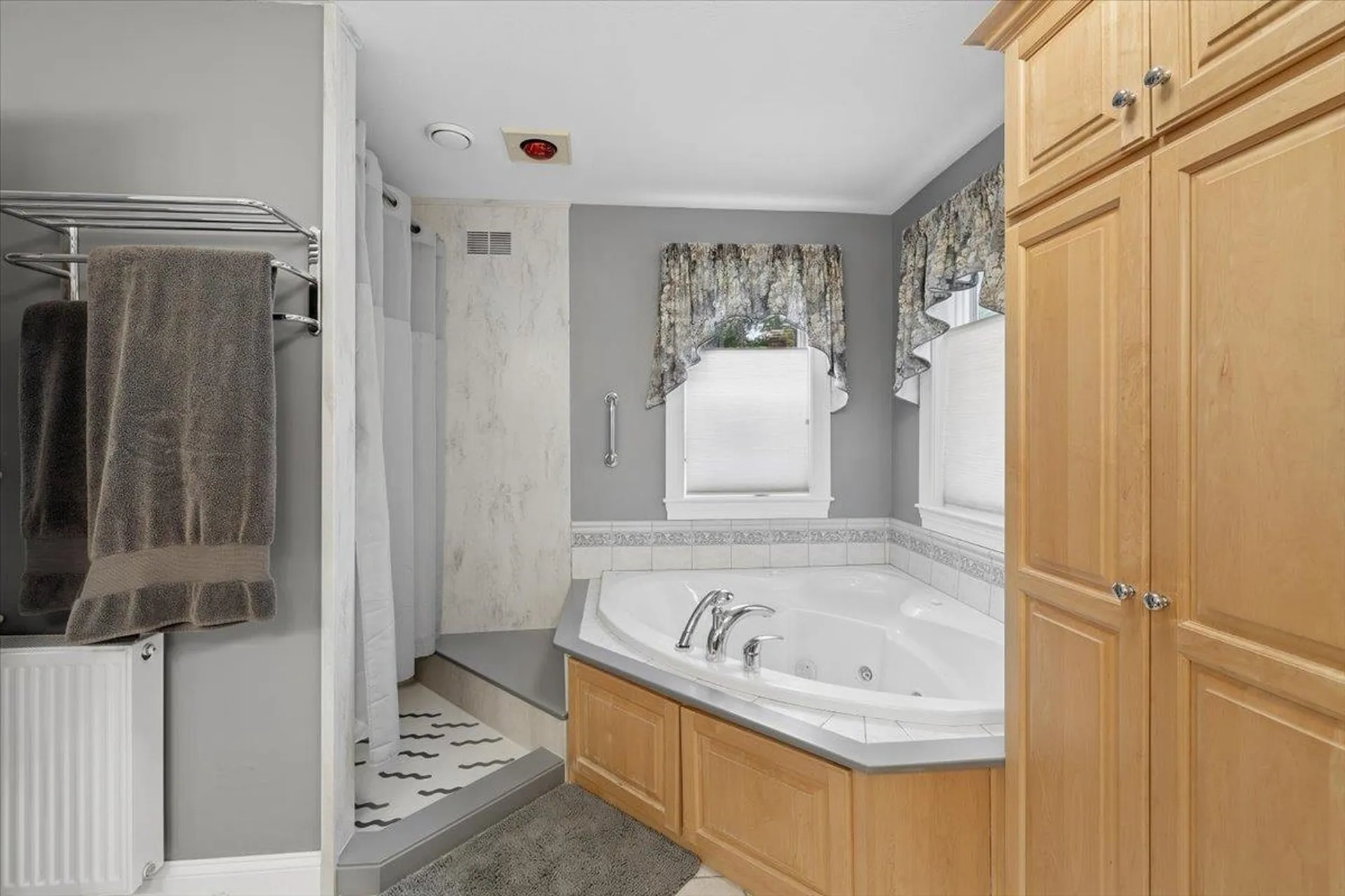 6 Acacia Street Merrimack NH 03054