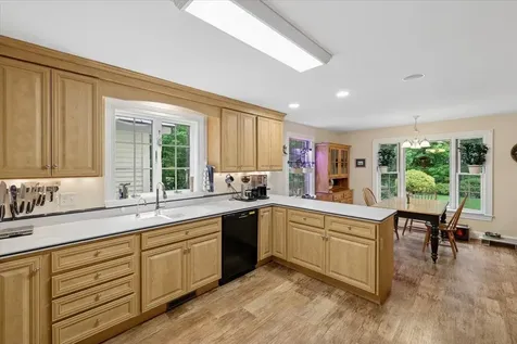 6 Acacia Street Merrimack NH 03054