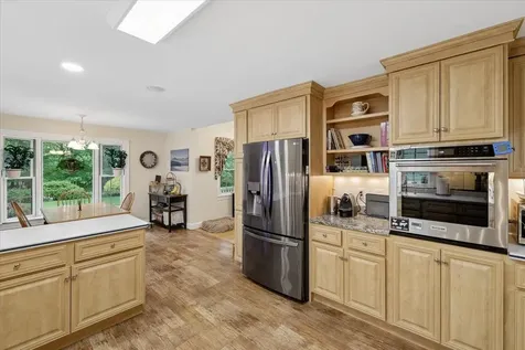 6 Acacia Street Merrimack NH 03054