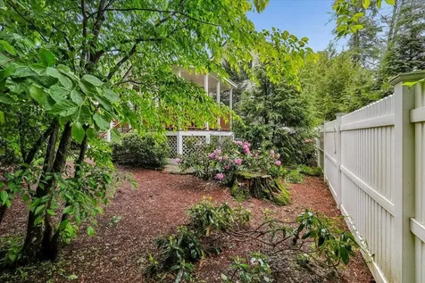 6 Acacia Street Merrimack NH 03054