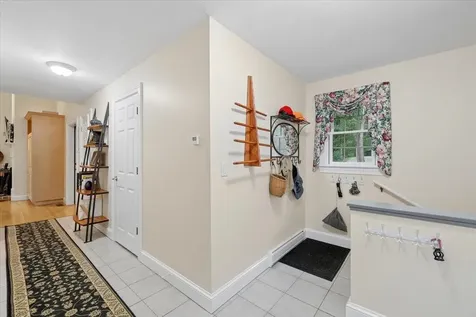 6 Acacia Street Merrimack NH 03054