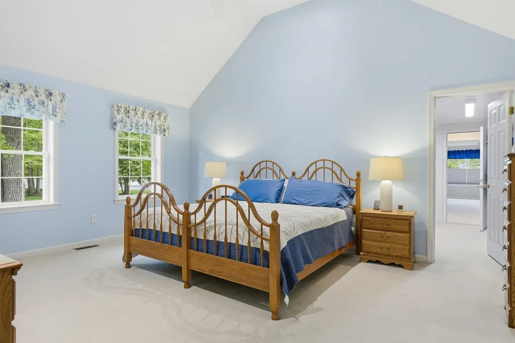 6 Klara Drive Merrimack NH 03054