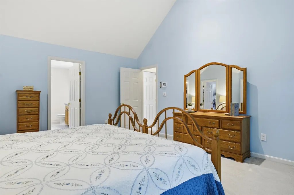 6 Klara Drive Merrimack NH 03054
