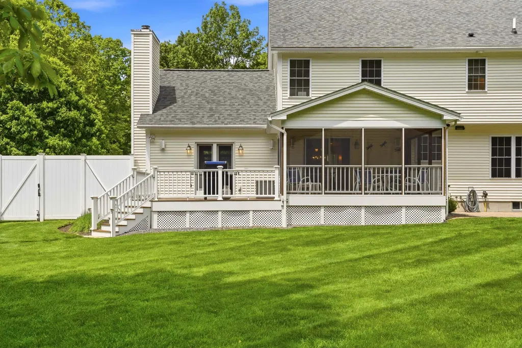 6 Klara Drive Merrimack NH 03054
