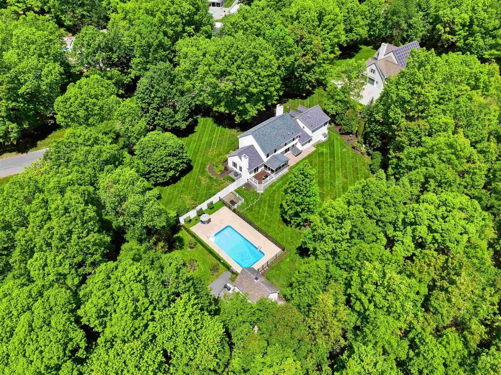 6 Klara Drive Merrimack NH 03054