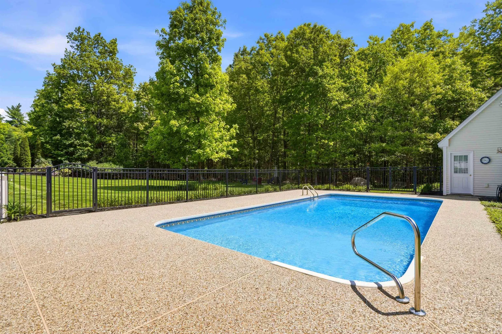 6 Klara Drive Merrimack NH 03054