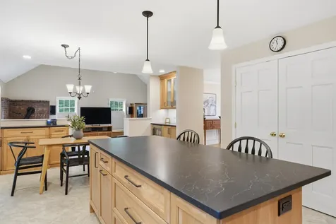 6 Klara Drive Merrimack NH 03054