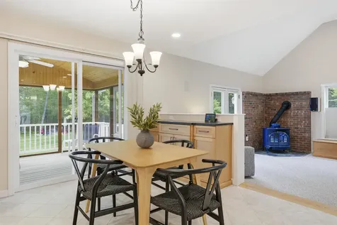 6 Klara Drive Merrimack NH 03054
