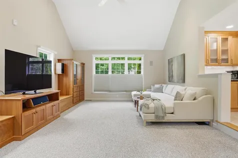 6 Klara Drive Merrimack NH 03054
