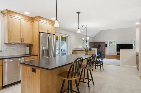 6 Klara Drive Merrimack NH 03054
