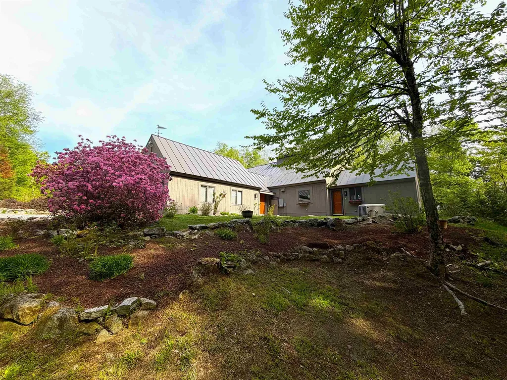 28 Wildwood Drive Grantham NH 03753