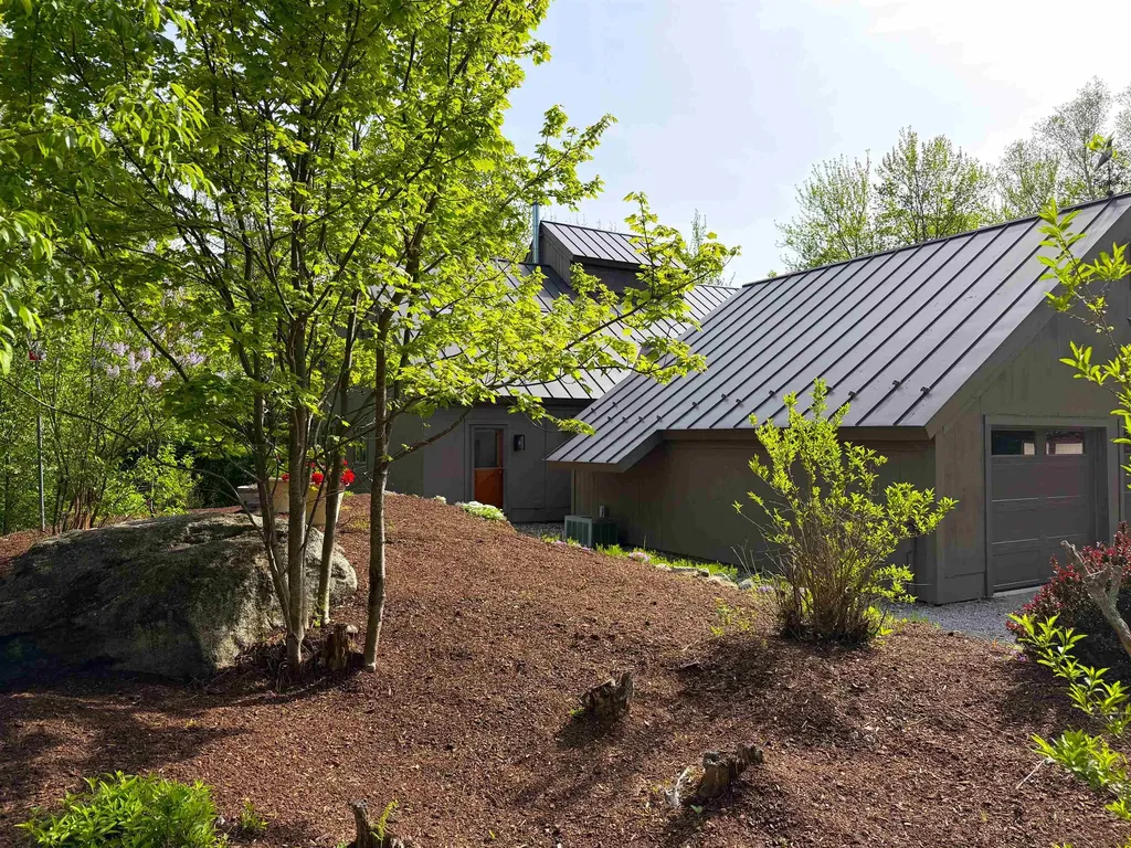 28 Wildwood Drive Grantham NH 03753