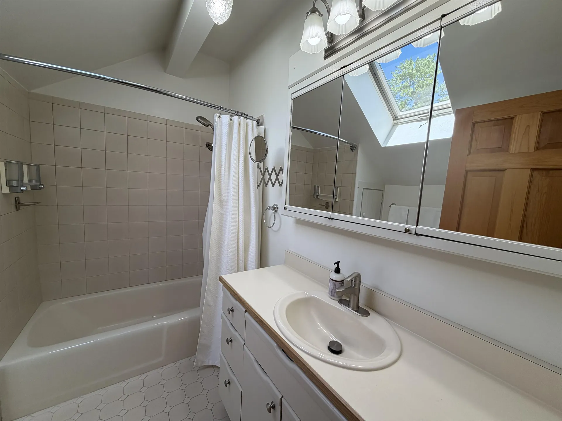 28 Wildwood Drive Grantham NH 03753