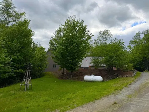 28 Wildwood Drive Grantham NH 03753