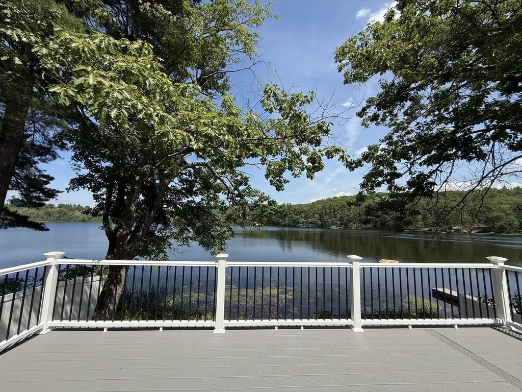 14 Glines Park Road Northfield NH 03276