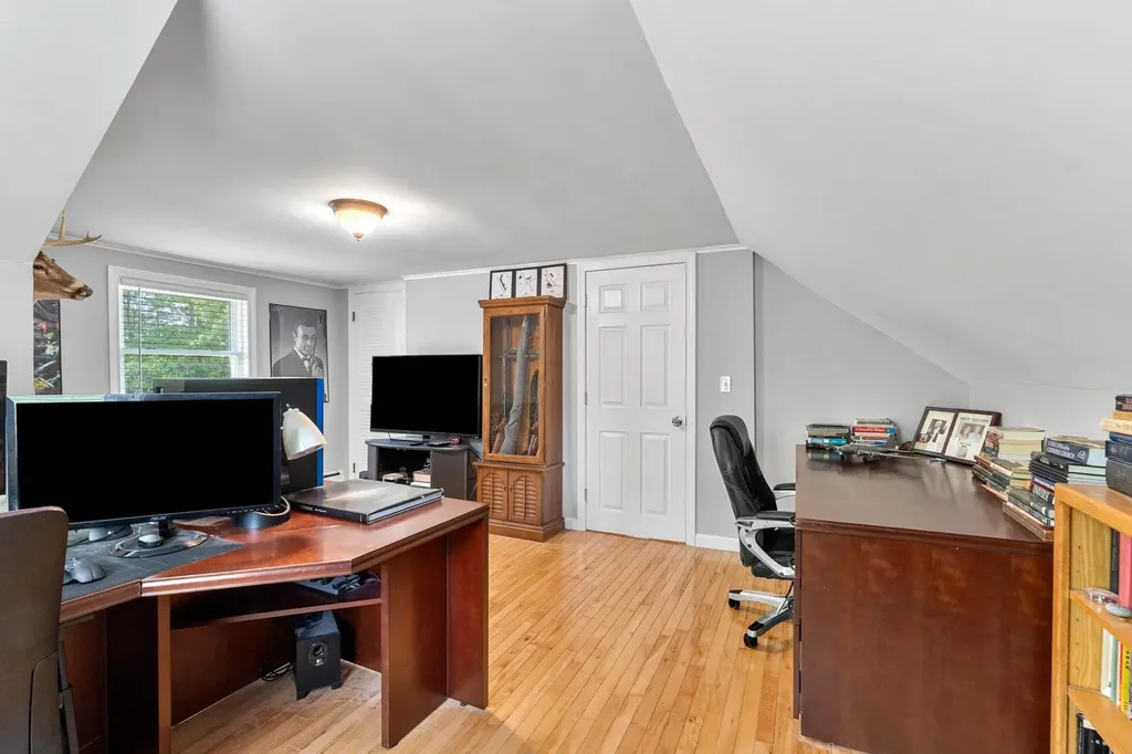 52 Pinkham Road Lee NH 03861