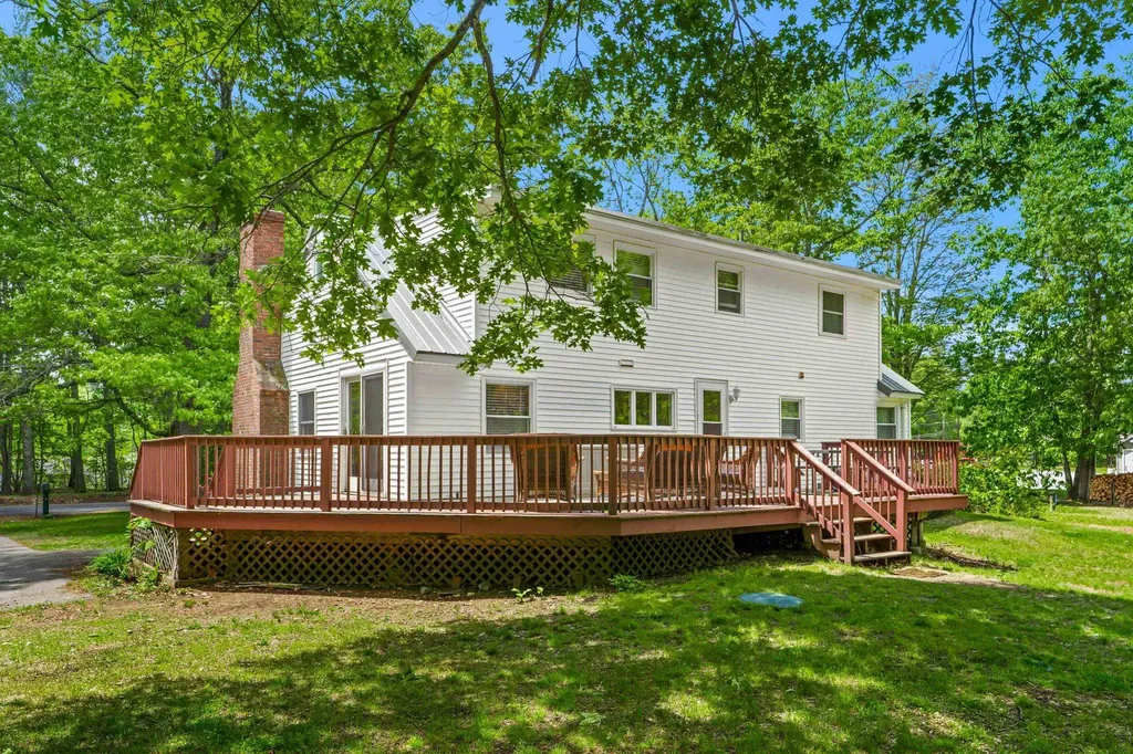 52 Pinkham Road Lee NH 03861