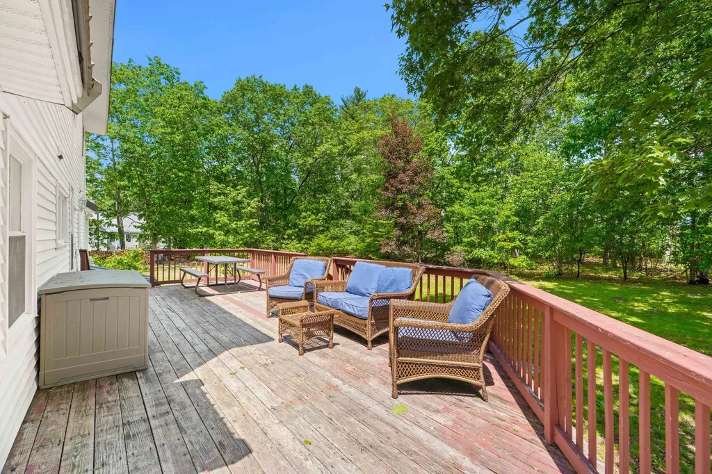 52 Pinkham Road Lee NH 03861