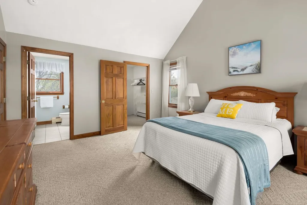 31 Highland Avenue York ME 03909