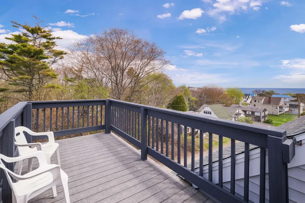 31 Highland Avenue York ME 03909