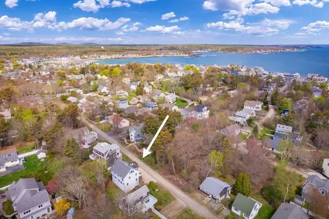 31 Highland Avenue York ME 03909