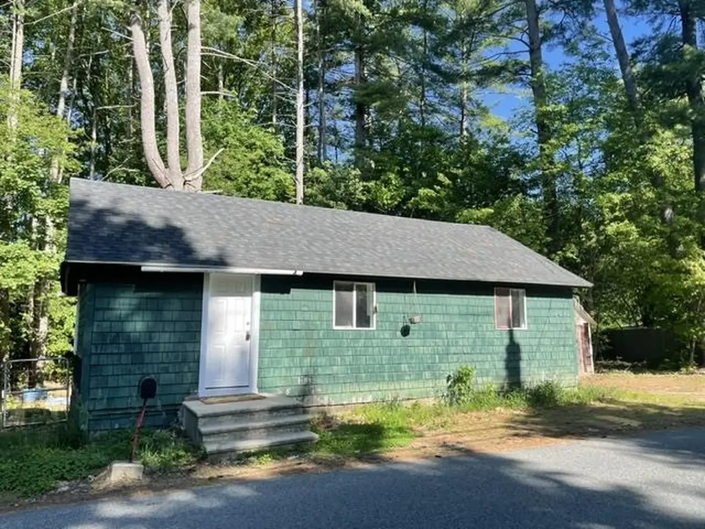 11 Wilson Pond Road Swanzey NH 03431